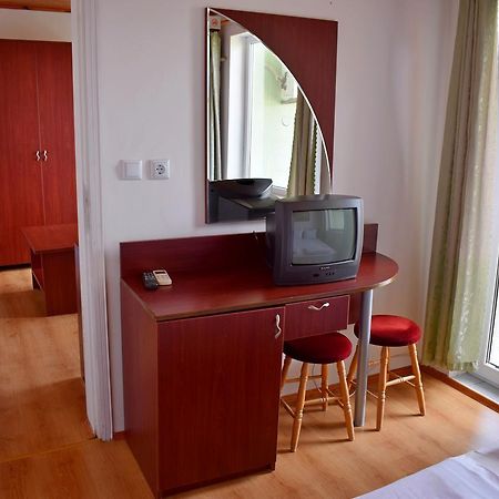 Royal Hostel 瓦爾納 外观 照片